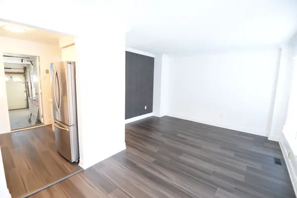 87 Radford DR, Ajax, ON L1T 2E2