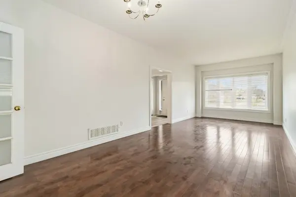 120 Shaftsbury AVE, Richmond Hill, ON L4C 0G6