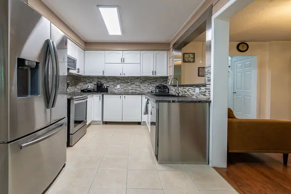 65 West Park AVE, Bradford West Gwillimbury, ON L3Z 0A7