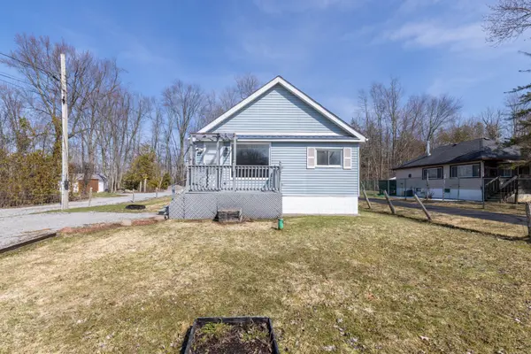 21 Hadden RD, Georgina, ON L0E 1R0
