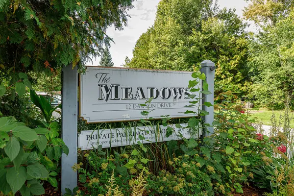 12 Dawson DR #407, Collingwood, ON L9Y 5B4