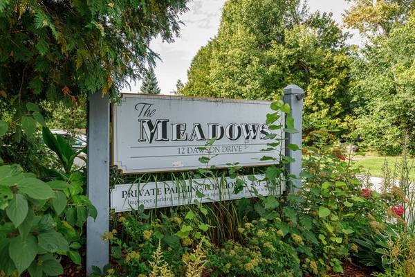 12 Dawson DR #407, Collingwood, ON L9Y 5B4