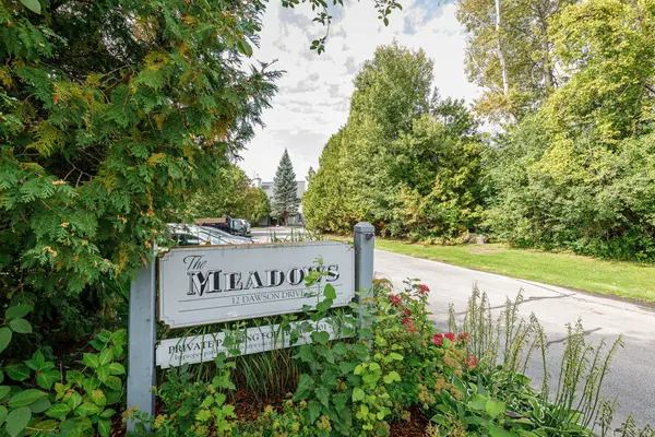 12 Dawson DR #407, Collingwood, ON L9Y 5B4