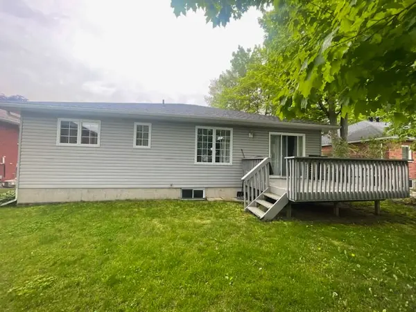 872 Dominion AVE, Midland, ON L4R 5K8