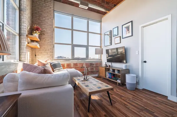 2154 Dundas ST W #PH3, Toronto W01, ON M6R 1X3