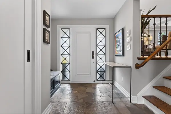 316 Silvana CRES, Burlington, ON L7L 2W1