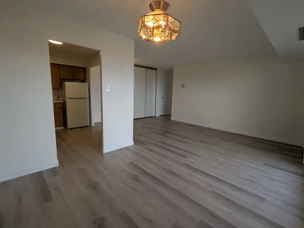 8 Fead ST #706, Orangeville, ON L9W 3X4