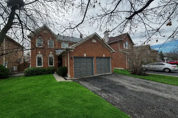 102 Snowcap RD, Brampton, ON L6R 1J1