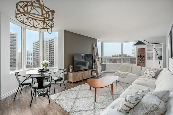 1270 Maple Crossing BLVD #1002, Burlington, ON L7S 2J3