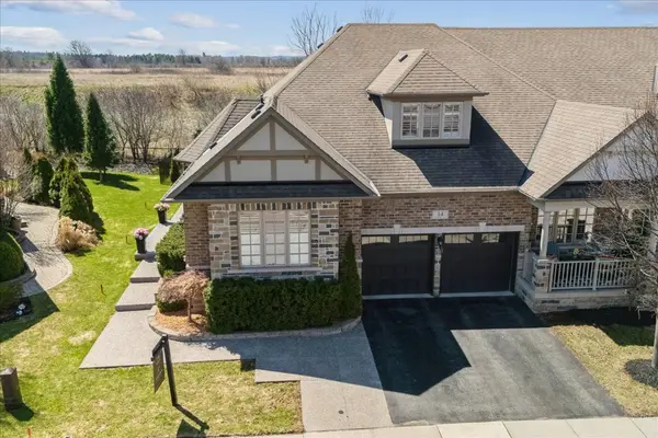 3353 Liptay AVE #14, Oakville, ON L6M 0M6