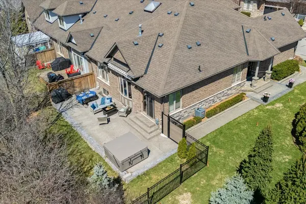 3353 Liptay AVE #14, Oakville, ON L6M 0M6