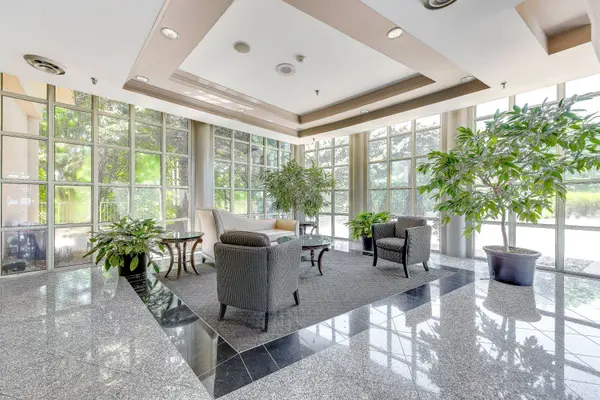 50 Eglinton AVE W #604, Mississauga, ON L5R 3P5