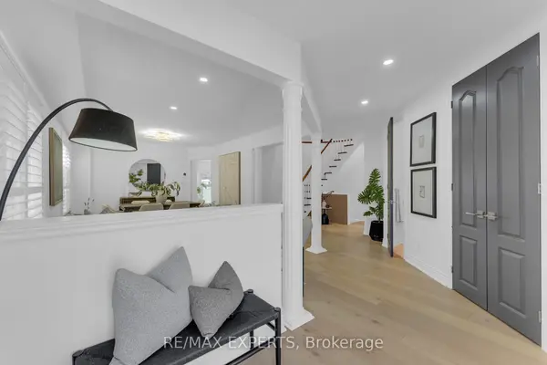 90 Summer Valley DR, Brampton, ON L6Z 4T8