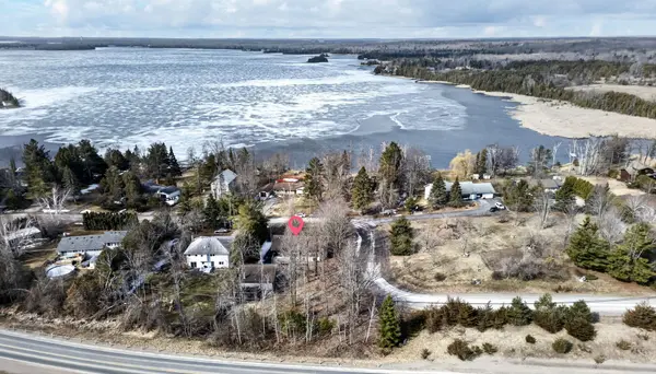 2644 Mary Nichol's RD, Selwyn, ON K0L 2H0