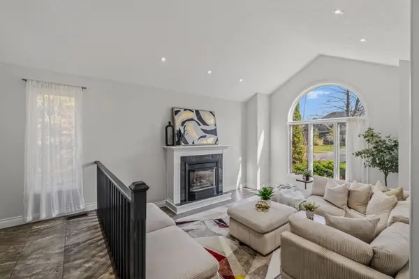 27 Kerr Shaver TER, Brantford, ON N3T 6H8