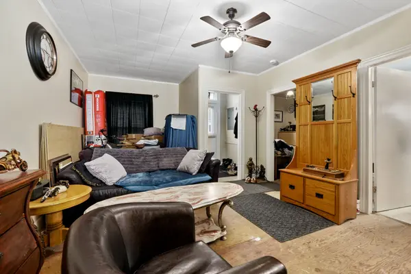 387 / 389 John ST, Cobourg, ON K9A 3T4