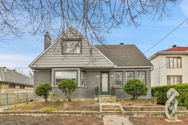 328 Pleasant Park RD, Alta Vista And Area, ON K1H 5M8