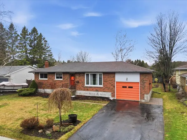 98 Division ST S, Brighton, ON K0K 1H0