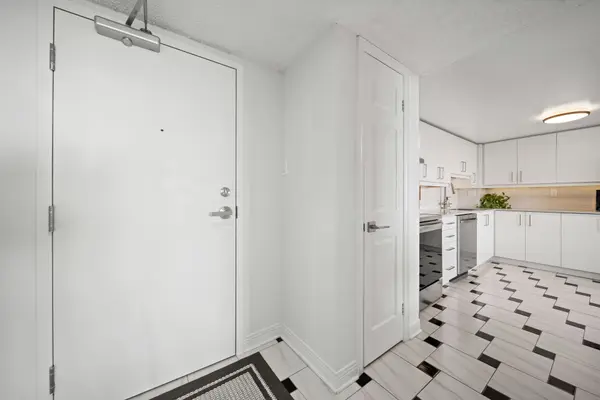 600 Talbot ST #803, London East, ON N6A 5L9