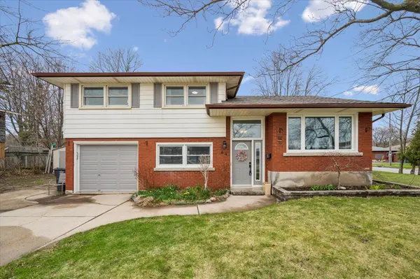 44 Meyer DR, Guelph, ON N1E 4H2