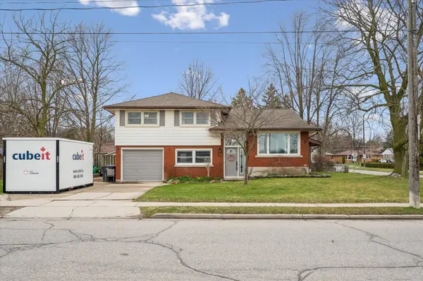 44 Meyer DR, Guelph, ON N1E 4H2