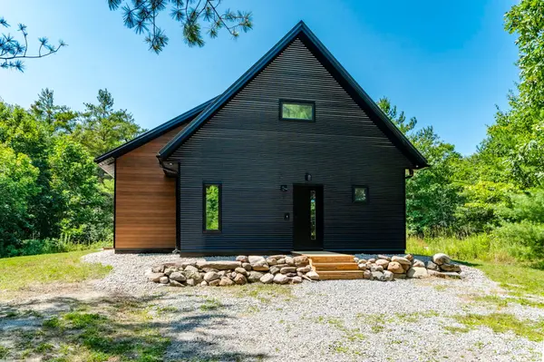 753 Honey Harbour RD, Georgian Bay, ON L0K 1S0