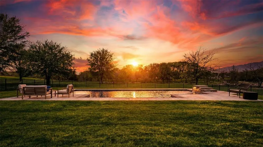 1004 Bear Creek Ranch Road, Aledo, TX 76008