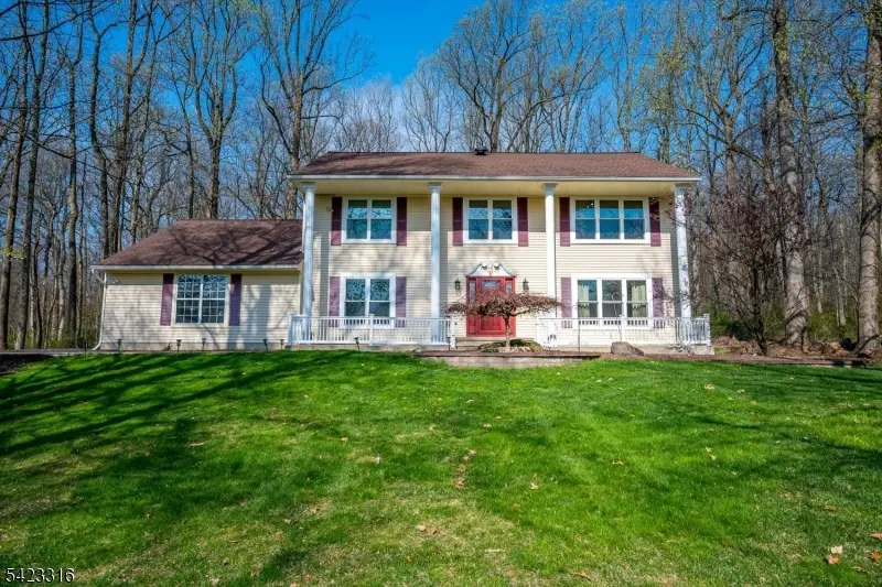 9 Stirrup Way, Franklin Twp., NJ 08540