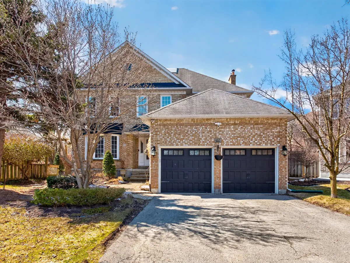 11 Bliss CT, Markham, ON L3R 9E7