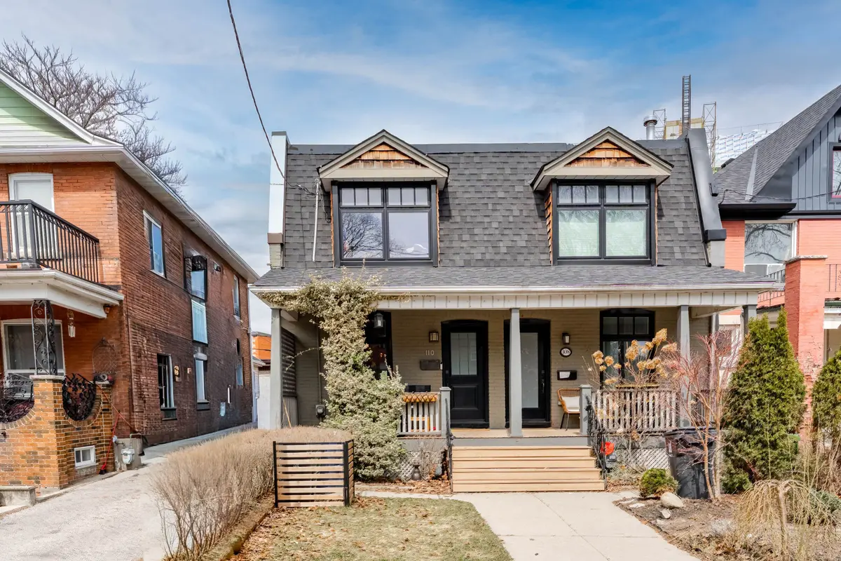 110 St Johns RD, Toronto W02, ON M6P 1T9