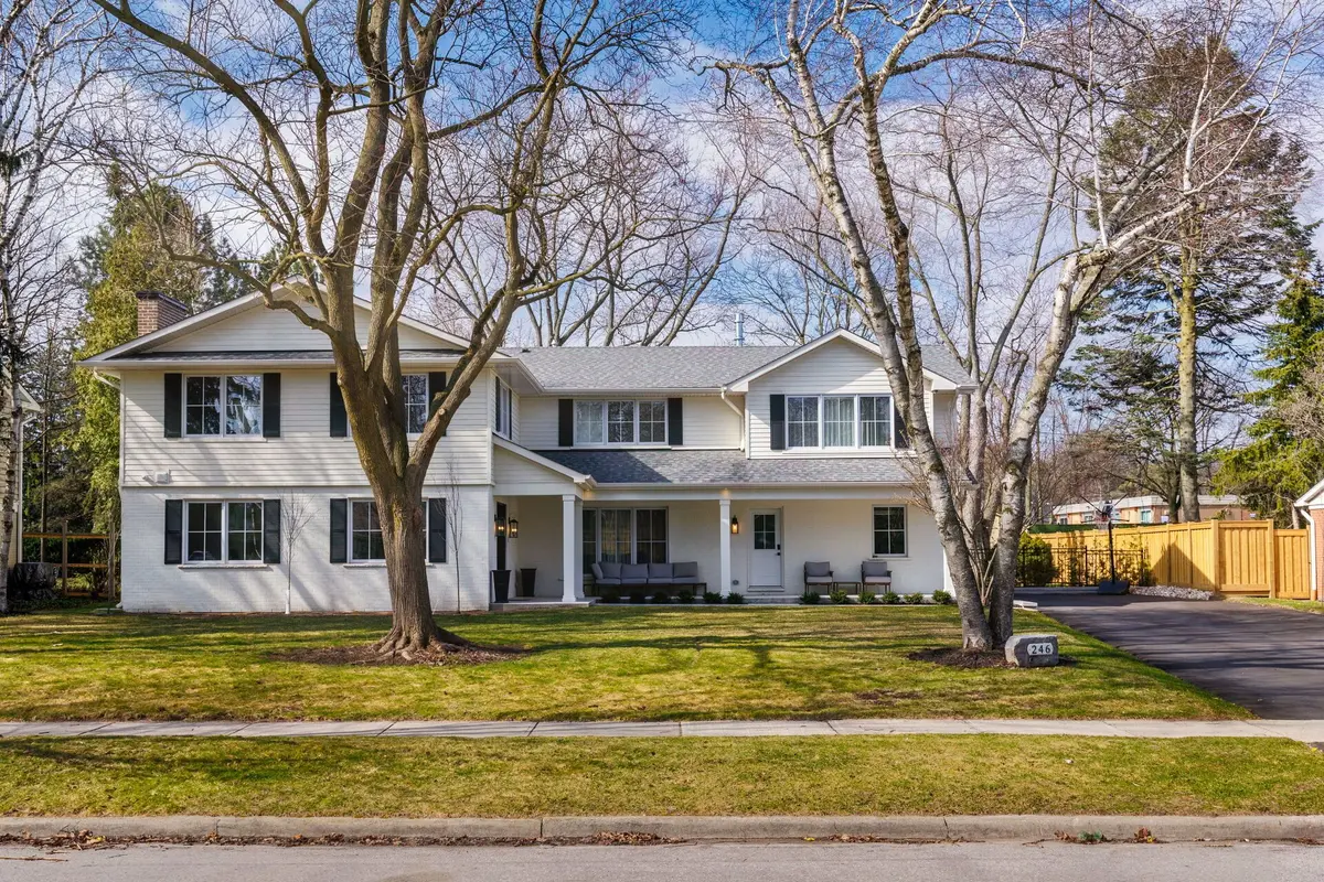246 Cairncroft RD, Oakville, ON L6J 4M3