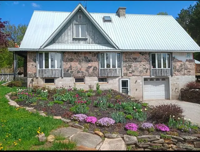 2481 North Shore RD, Algonquin Highlands, ON K0M 1S0