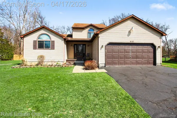 3137 Sandpoint DR, Brighton Township, MI 48114