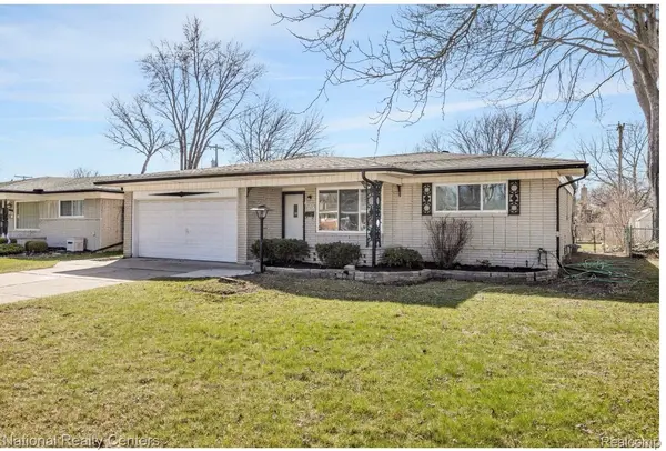 33859 Sebastian Lane DR, Sterling Heights, MI 48312