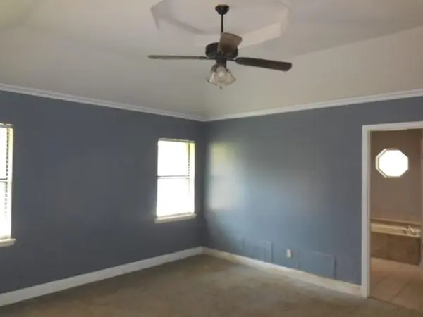 6767 Spring Valley Drive, Shreveport, LA 71107