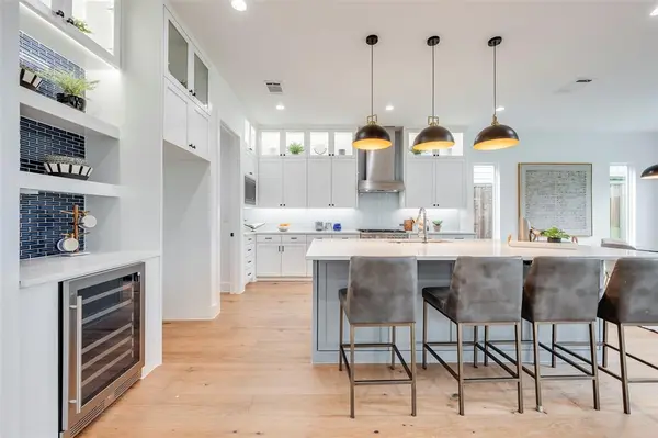 6027 Marquita Avenue, Dallas, TX 75206