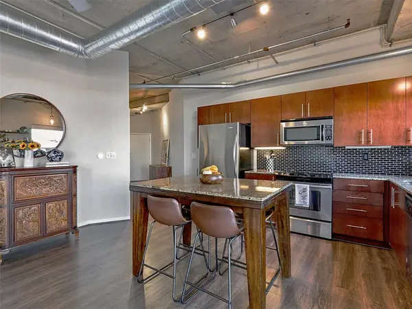 1001 Belleview Street #307, Dallas, TX 75215