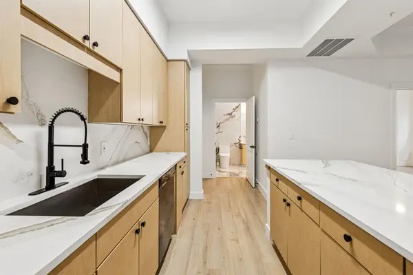 3225 Turtle Creek Boulevard #142, Dallas, TX 75219