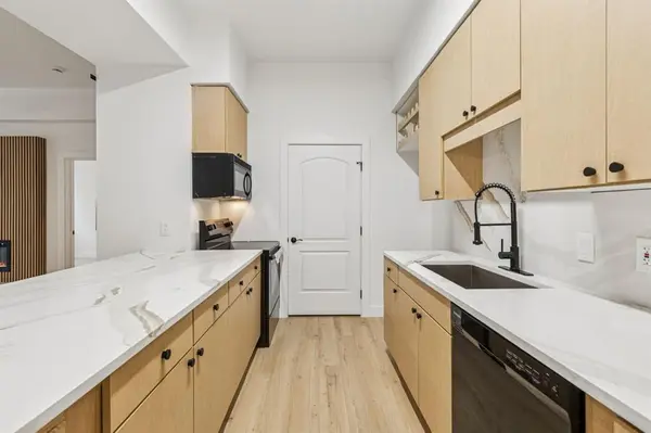 3225 Turtle Creek Boulevard #142, Dallas, TX 75219