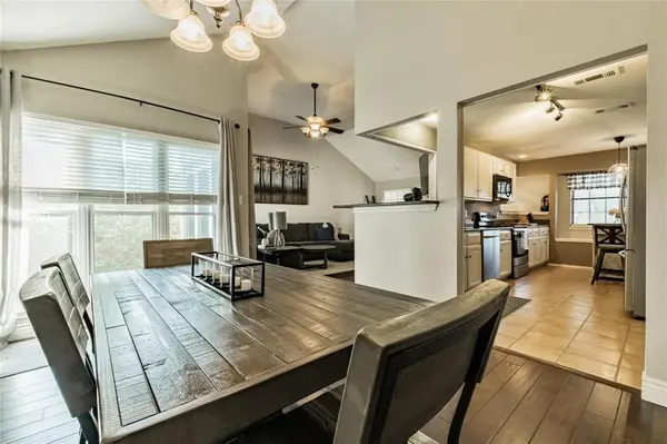 2939 Hunters Point Lane, Carrollton, TX 75007