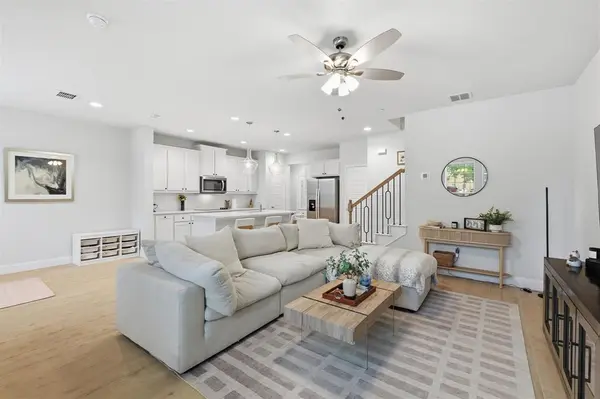 6132 Bursey Road, Watauga, TX 76148