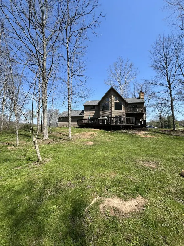 7865 Stonecastle Rd, Athens, OH 45701