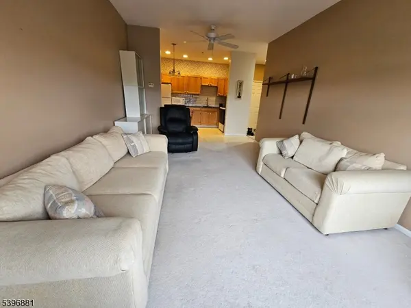 9310 Richmond Rd #310, West Milford Twp., NJ 07480