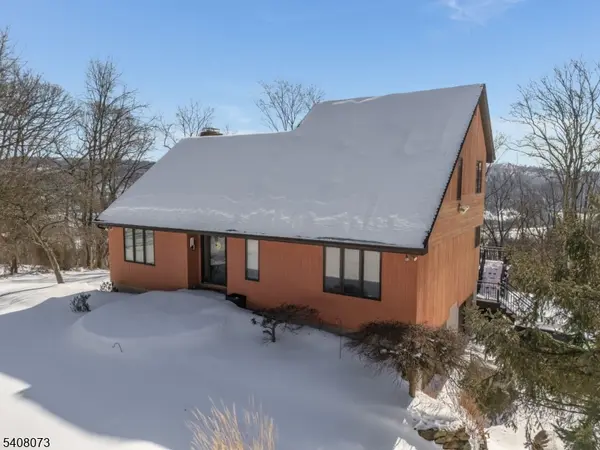 132 Mountain Rd, Pohatcong Twp., NJ 08865