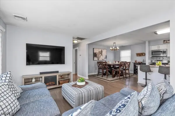 707 Kingston Ave, Kenilworth Boro, NJ 07033