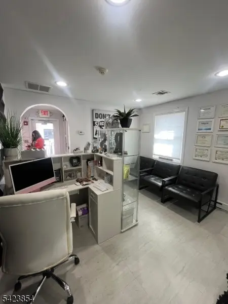 423 Amboy Ave, Woodbridge Twp., NJ 07095