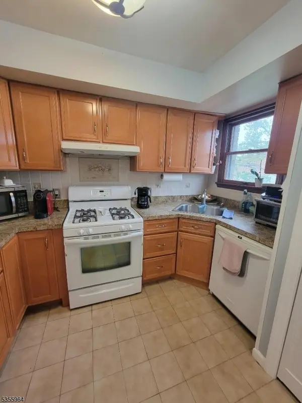 63-69 Rome St, Newark City, NJ 07105