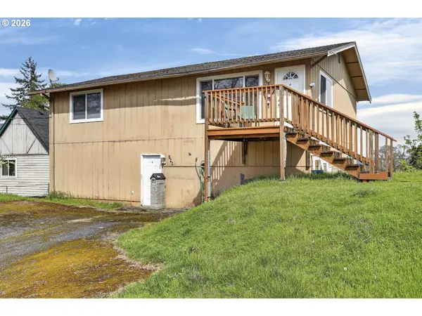 260 S 5TH ST, St Helens, OR 97051