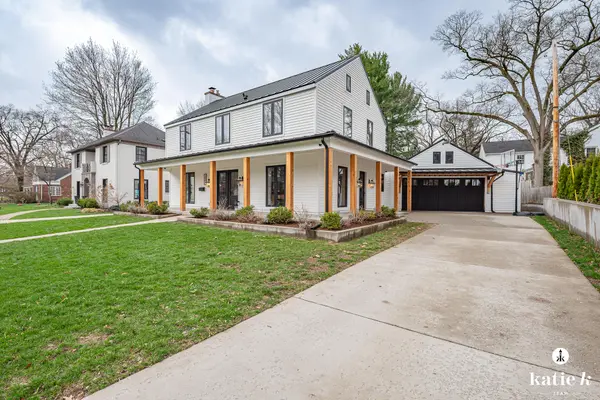 1041 Cambridge DR SE, East Grand Rapids, MI 49506