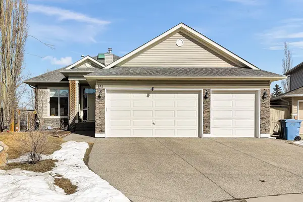 151 Hawkmere VW, Chestermere, AB T1X 1T8